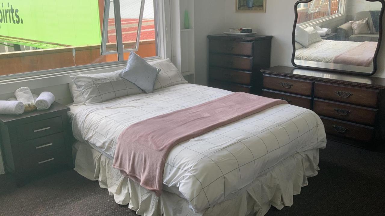 Downtown Backpackers & Accommodation نيلسون المظهر الخارجي الصورة